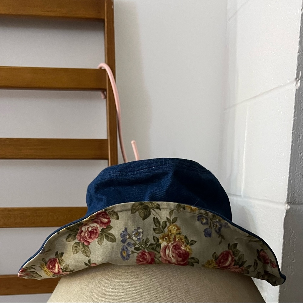 Bucket Hat